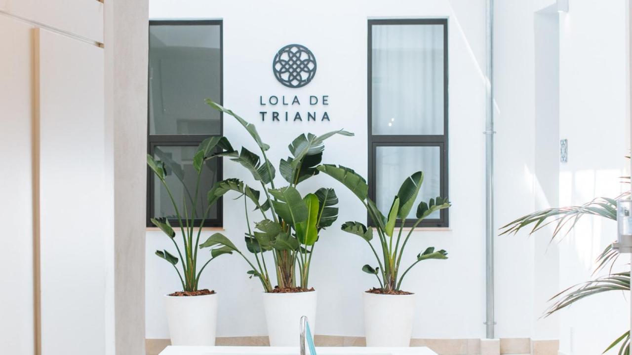 Lola De Triana Apartments Seville Exterior photo